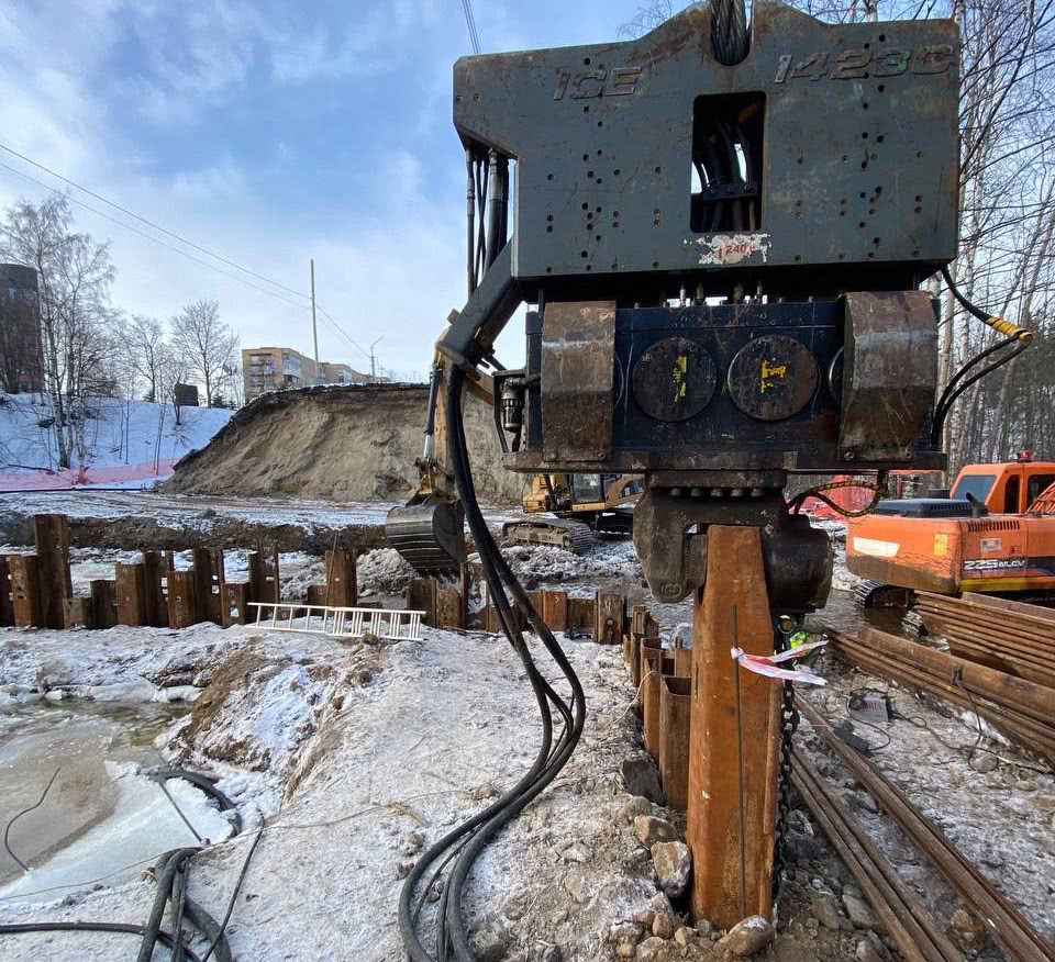 Вибропогружатель ICE 1423C