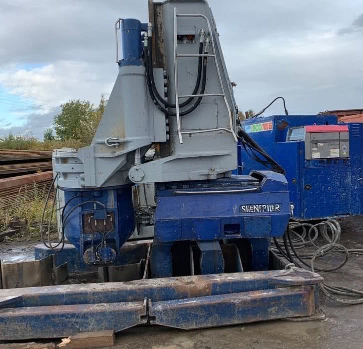Установка статического вдавливания шпунта Ларсена Giken Silent Piler F3