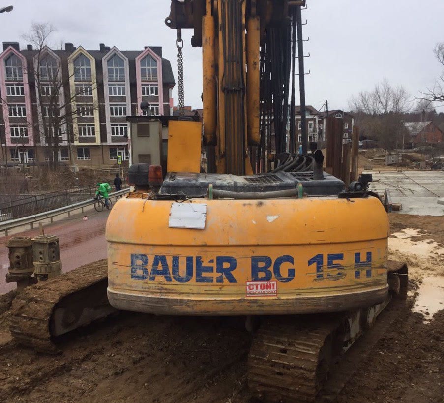 Буровая установка Bauer BG 15H
